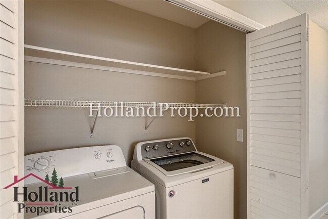 Building Photo - Beautiful Single-Family Home with 2-Car Garage in East Hillsboro!