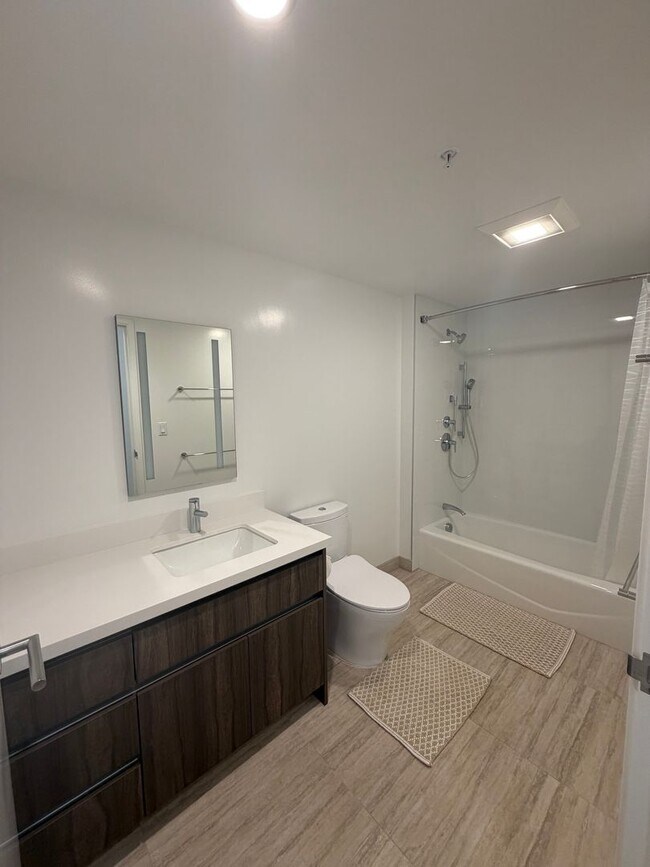 Building Photo - Ready to Move in Brand New Condo! Fully Furnished! 2 Bed/2 Bath/1 Parking at The Park on Ke‘eaumoku!