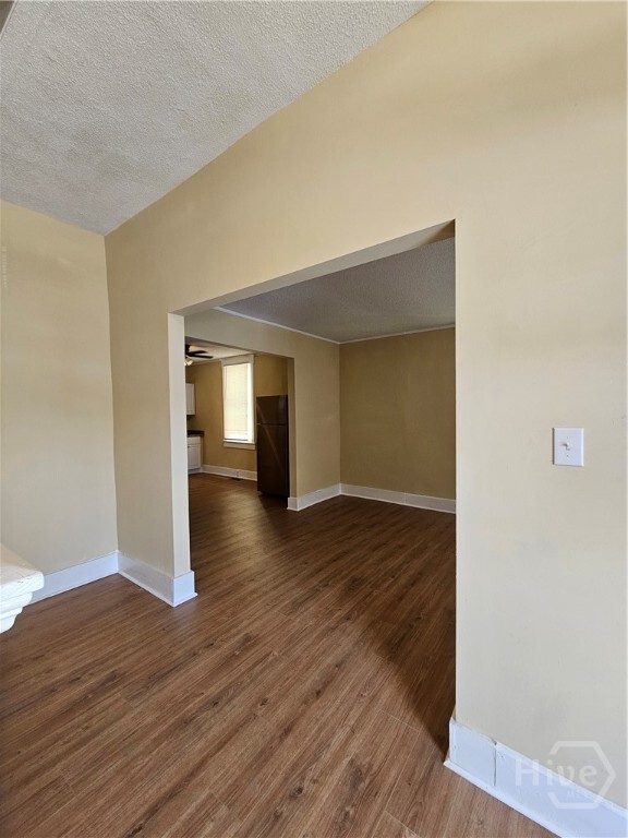 Building Photo - 714 W 38th St