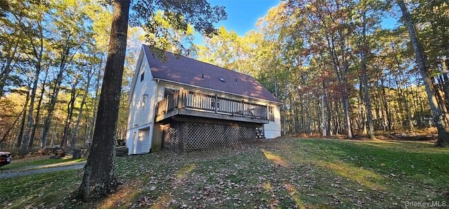 Building Photo - 323 Cushetunk Dr