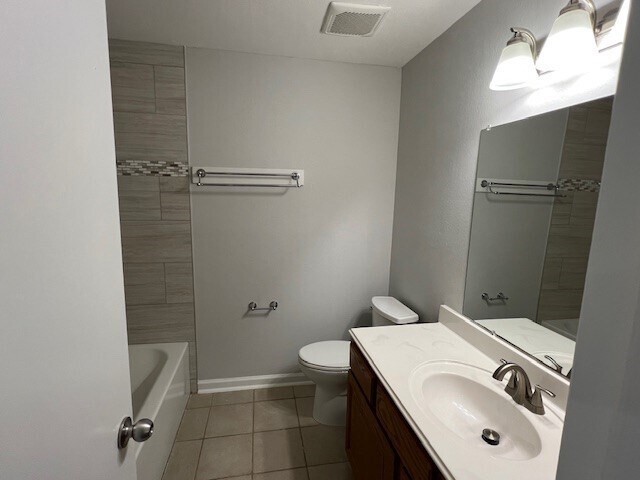 Building Photo - 1111 Park Wind Dr