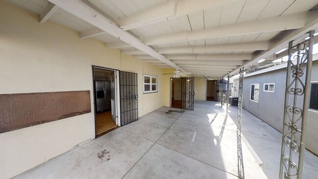 Building Photo - 3BD/2BA on Dorothy Drive!