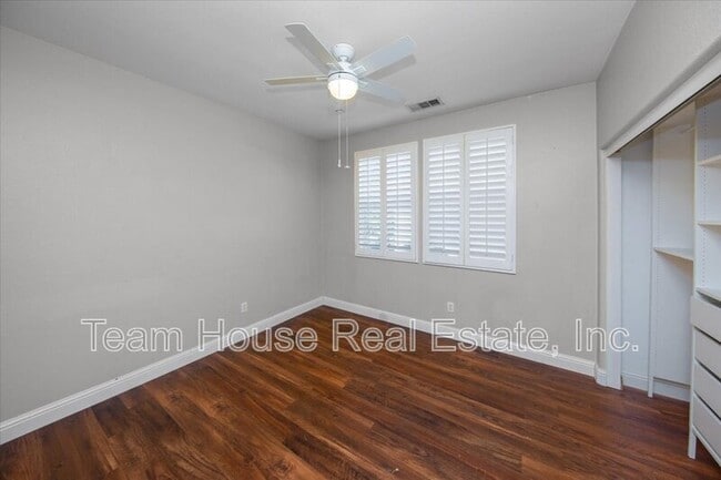 Building Photo - 27274 Arbor Pl