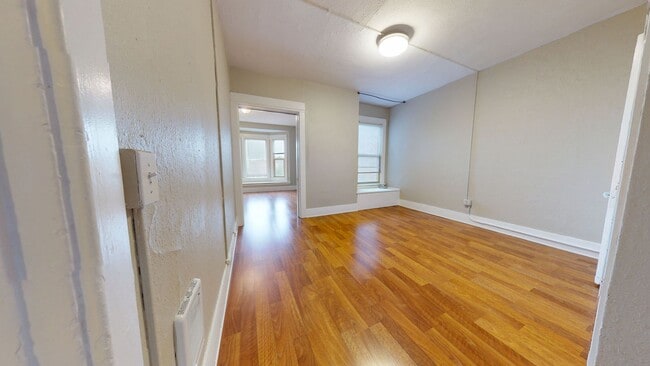 Interior Photo - Roycroft Apartments