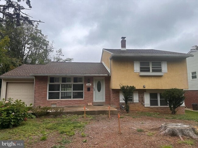 Primary Photo - 2720 Haverford Rd