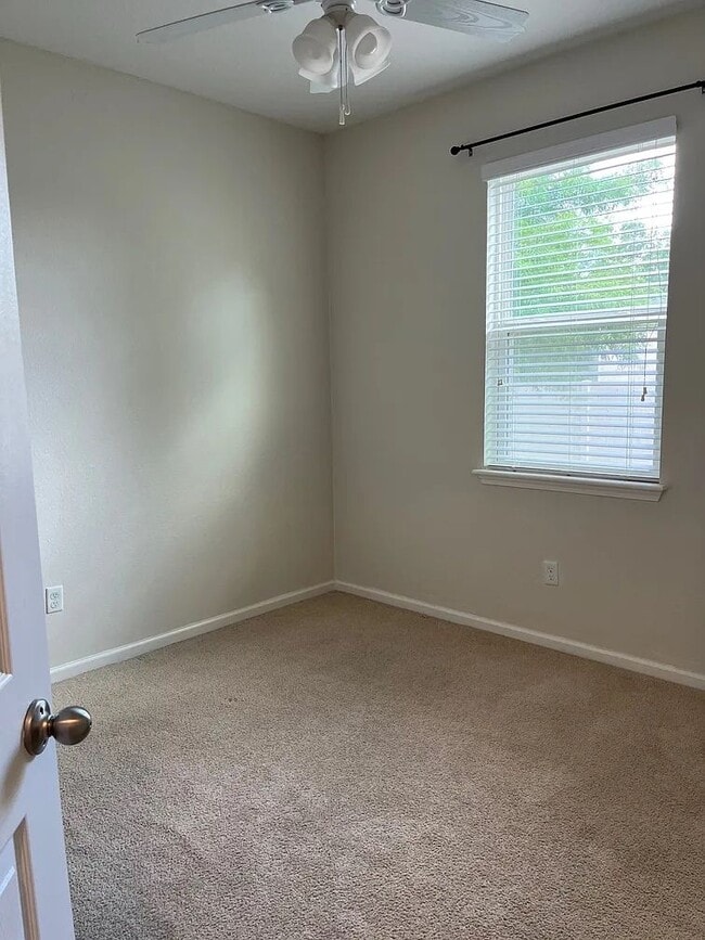 Building Photo - 3074 Paddle Creek Dr