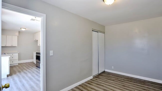 Building Photo - Fully REMODELED 3bed 2bath SFR. Great loca...