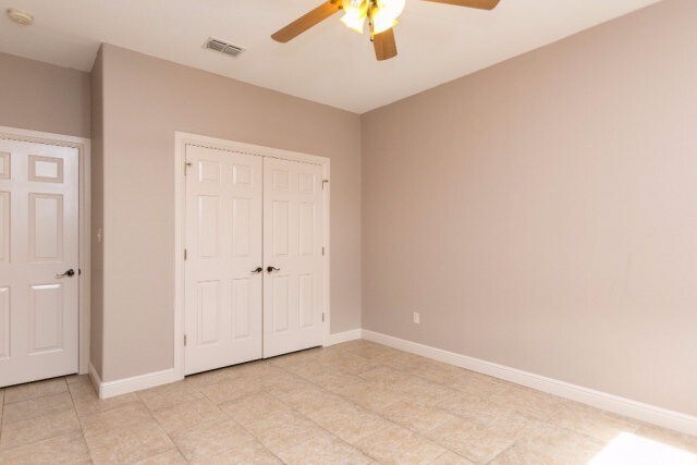 Building Photo - 4Bed/3.5Bath WITH A POOL Now available in Mcallen TX (Taylor and 495)