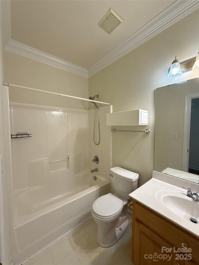 Building Photo - 9535 Numenore Dr