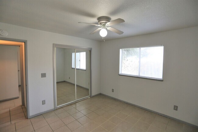 Building Photo - Great home on a cul de sac