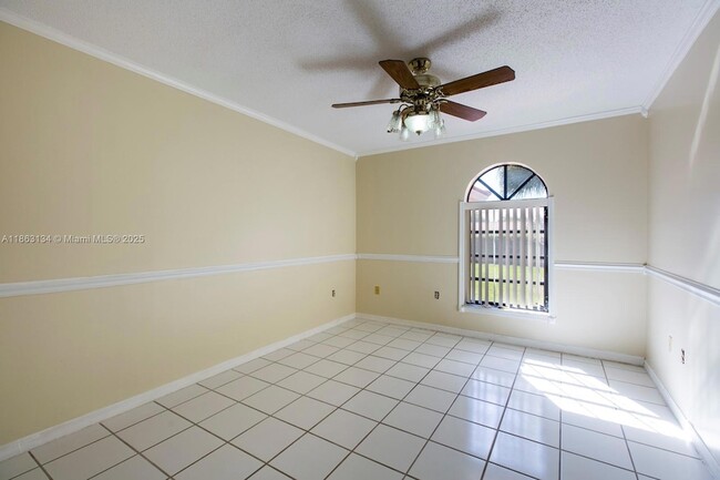 Building Photo - 161 SW 129th Ave