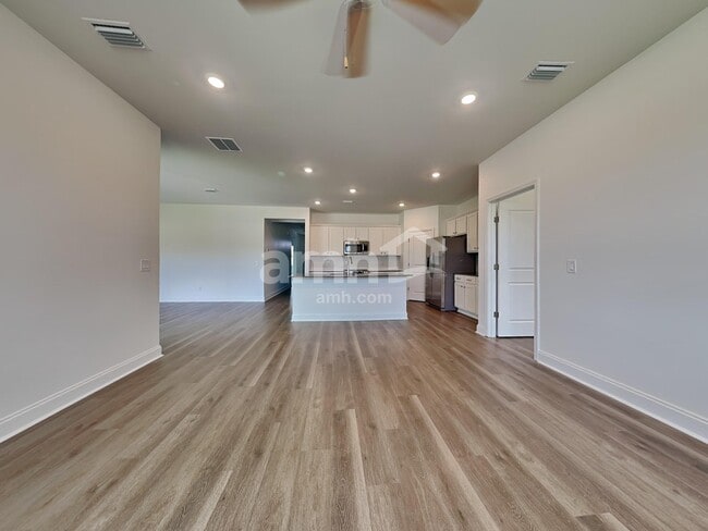Building Photo - 128 Bee Tree Blvd