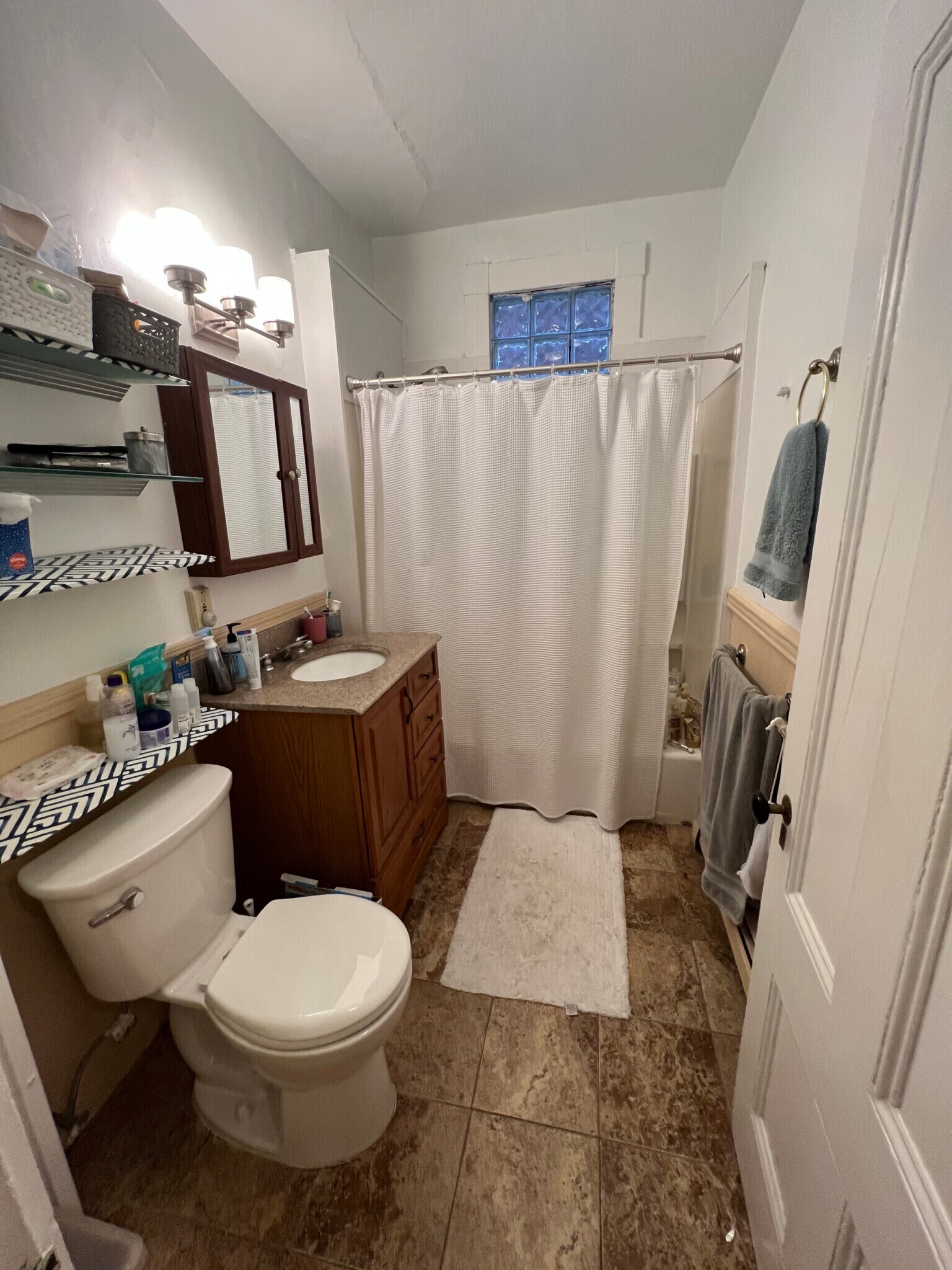 Building Photo - 507 Green St