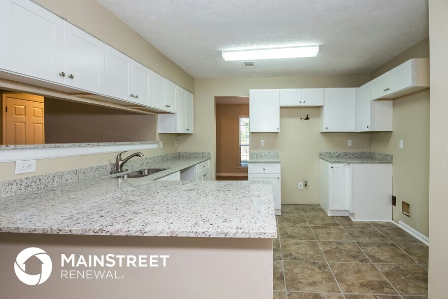 Building Photo - 4987 Wedgewood Pl