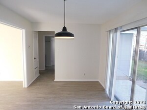 Building Photo - 923 Spring Park St