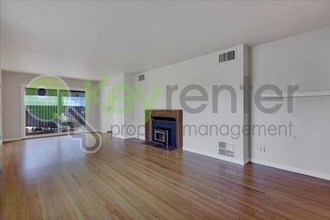 Building Photo - 3124 Brophy Dr