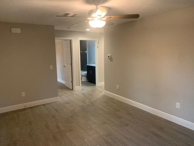 Living room - 2107 Waitman Ave