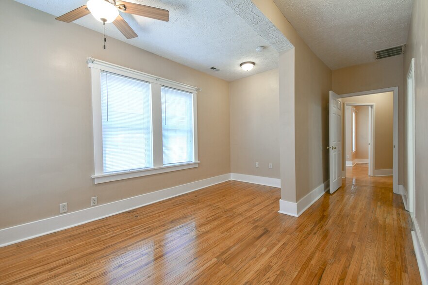 Building Photo - 1717 D St