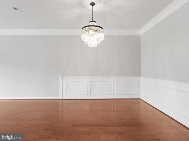 Building Photo - 3037 Rittenhouse Cir