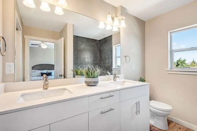 Building Photo - Beautiful Home in Highly Desired NW Redmond Neighborhood