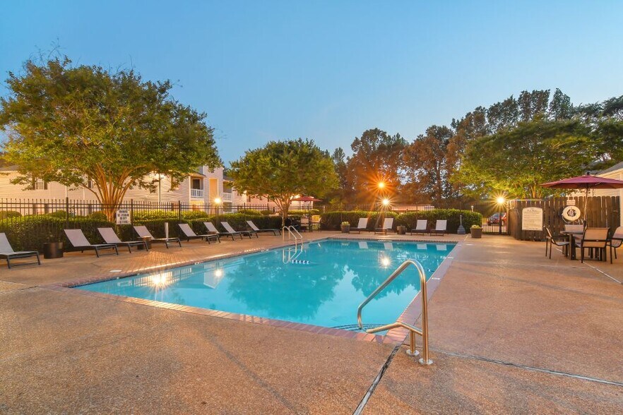 The Colony Apartment Homes 3946 Hwy 182 E Columbus MS 39702