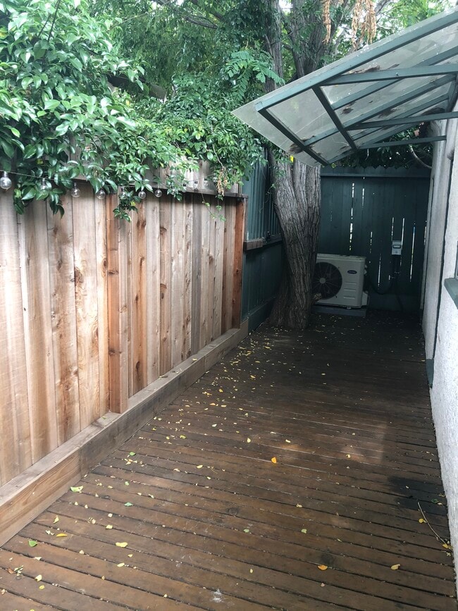 Outdoor patio - 2602 7th St