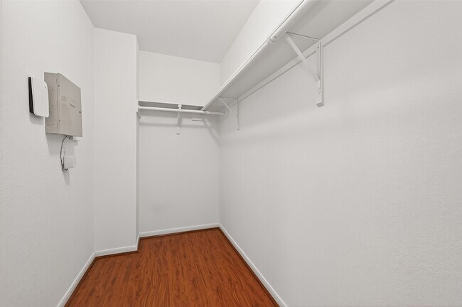 Building Photo - 8427 Brickhaven Ln