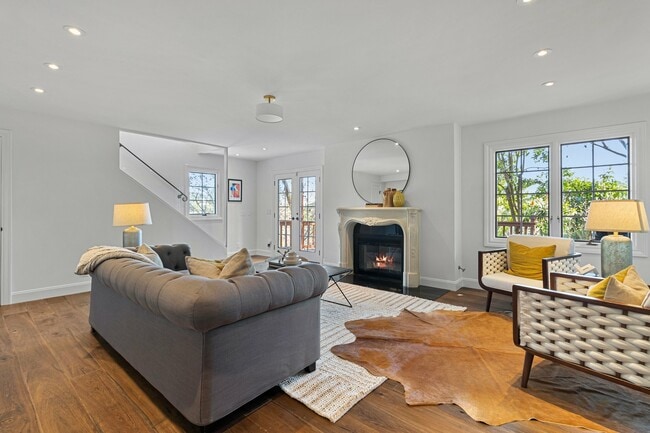 Building Photo - 344 Summit Ave