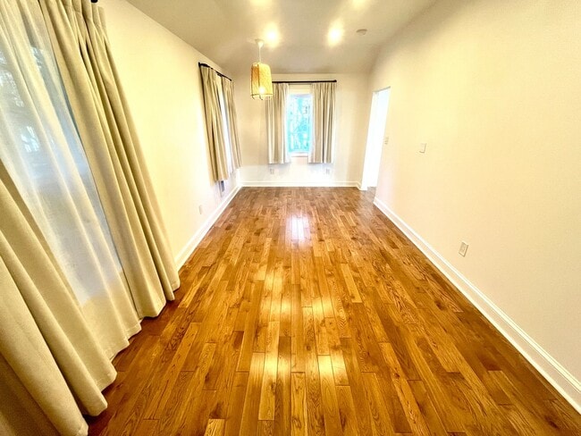 Building Photo - Sleek and modern 1-bedroom house in Arbor Lodge with spacious garage or workshop!