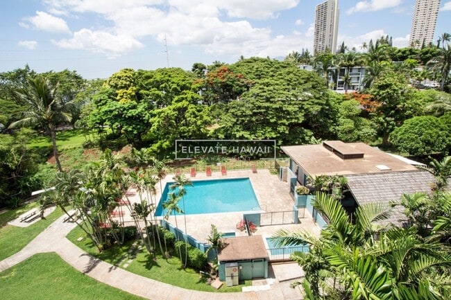 Building Photo - OCEAN VIEWS!! Pearl Regency 1 bed 1 bath 2...