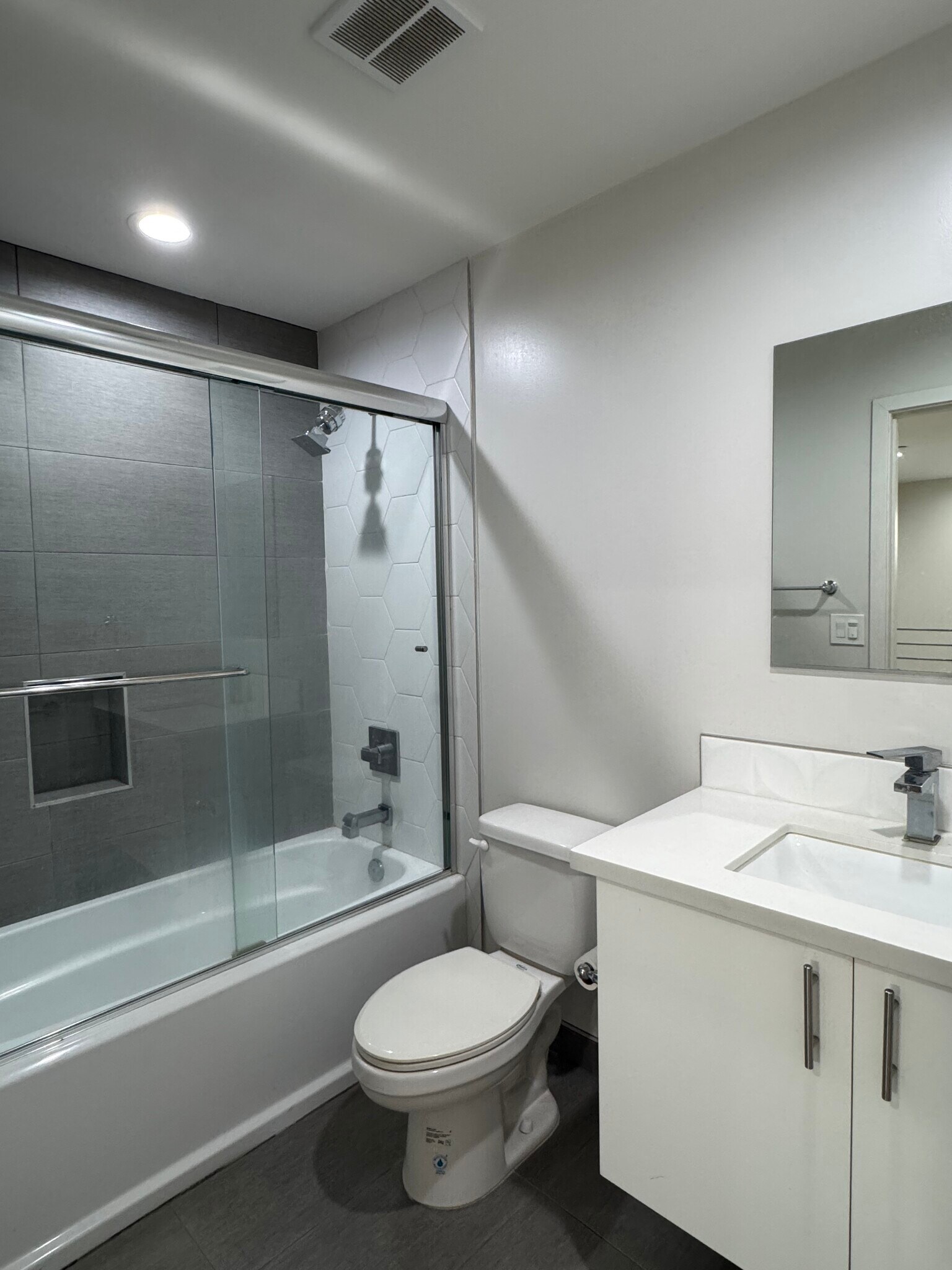 Building Photo - 5124 Denny Ave