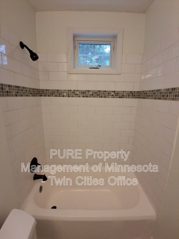 Building Photo - 16050 45th St NE