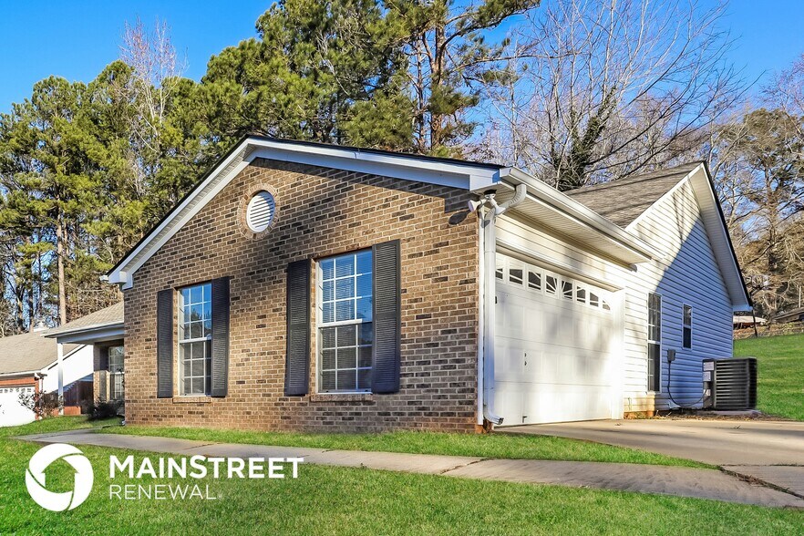 Building Photo - 955 Foxworthy Ln