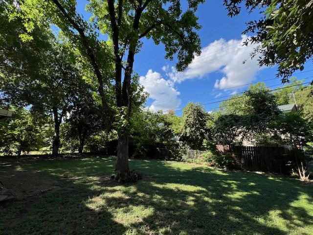 Building Photo - 2606 Loyola Ln