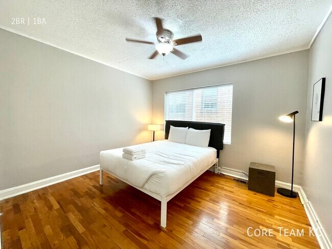 Building Photo - 4511 Roanoke Pkwy