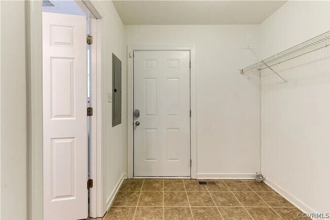 Building Photo - Charming 3BR House in Richmond