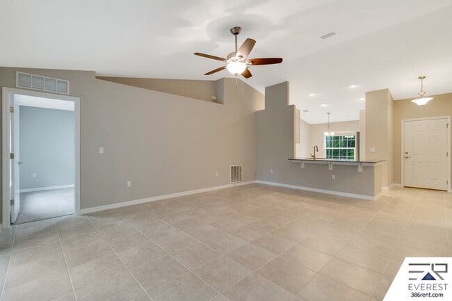Building Photo - 53 Selma Trail