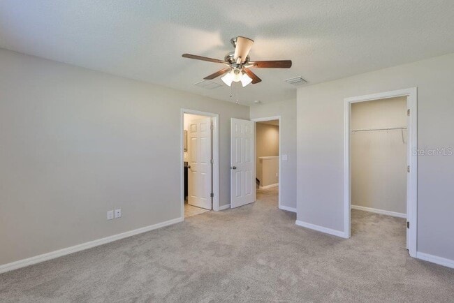 Building Photo - 7045 Grand Elm Dr