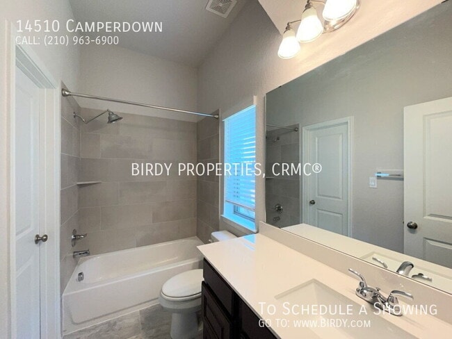Building Photo - "Spacious 4-Bedroom Haven with 3 Full Bath...