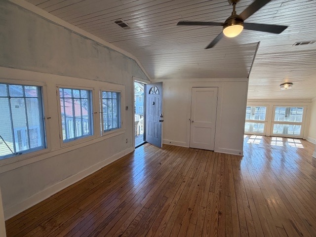 Walk inside - 1112 E Duffy St