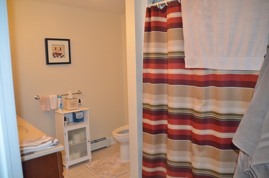 Building Photo - 35 Heartbreak Rd