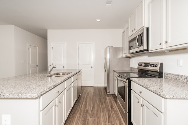 Building Photo - Oakwood Village