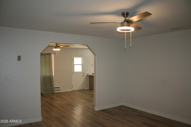 Building Photo - 8901 E Waco Ct