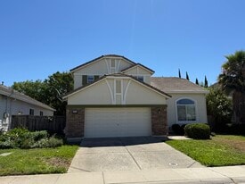 Building Photo - 9633 McKenna Dr