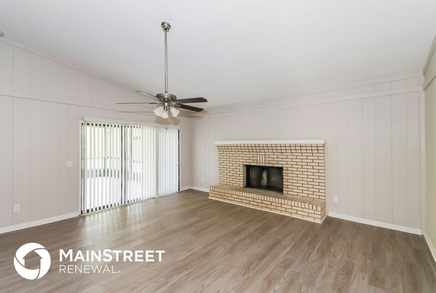 Building Photo - 13025 Bent Pine Ct E
