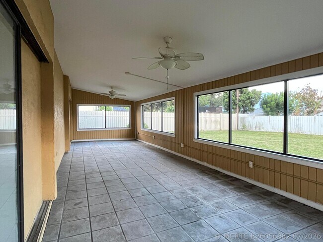 Building Photo - 1258 SE Mc Farlane Ave