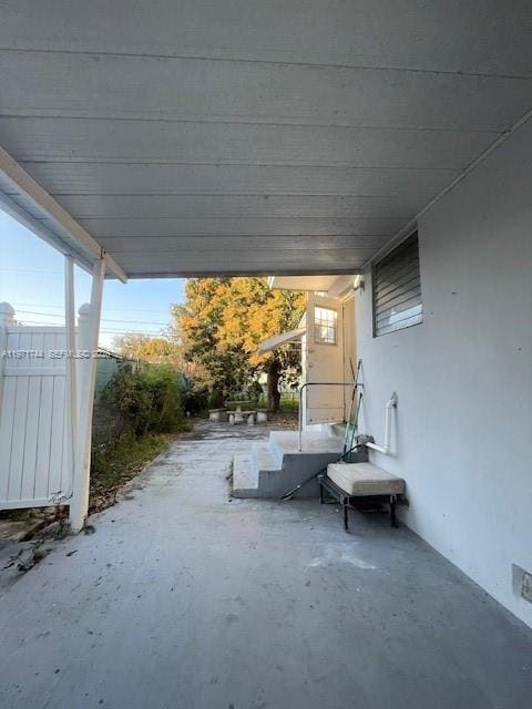 Building Photo - 121 NE 169th Terrace