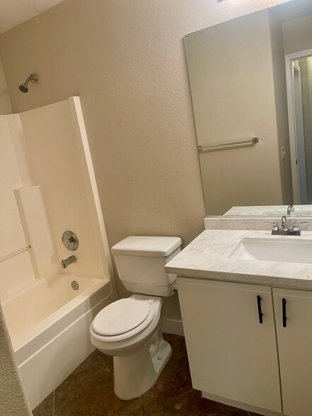 Building Photo - 5424 Eagle Claw Ave