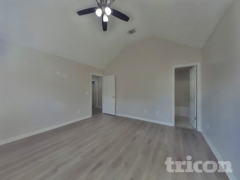 Building Photo - 2023 Fiona Way