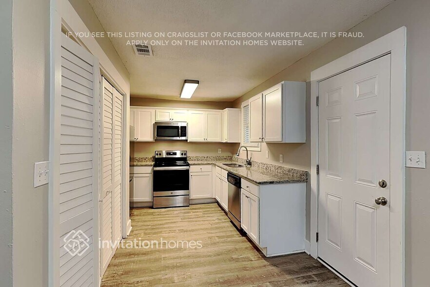Building Photo - 905 Fairburn Rd NW